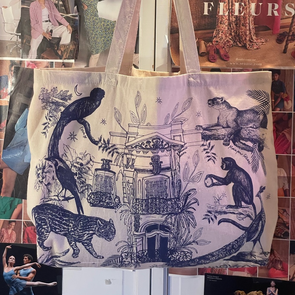 Sezane Cream Canvas Tote with Navy Animal & Architectural Print - Picture 4 of 6